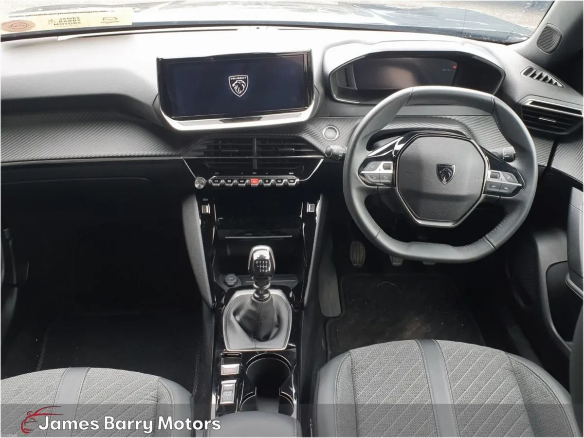 Peugeot 2008 1.2P Allure // Just In - Image 2