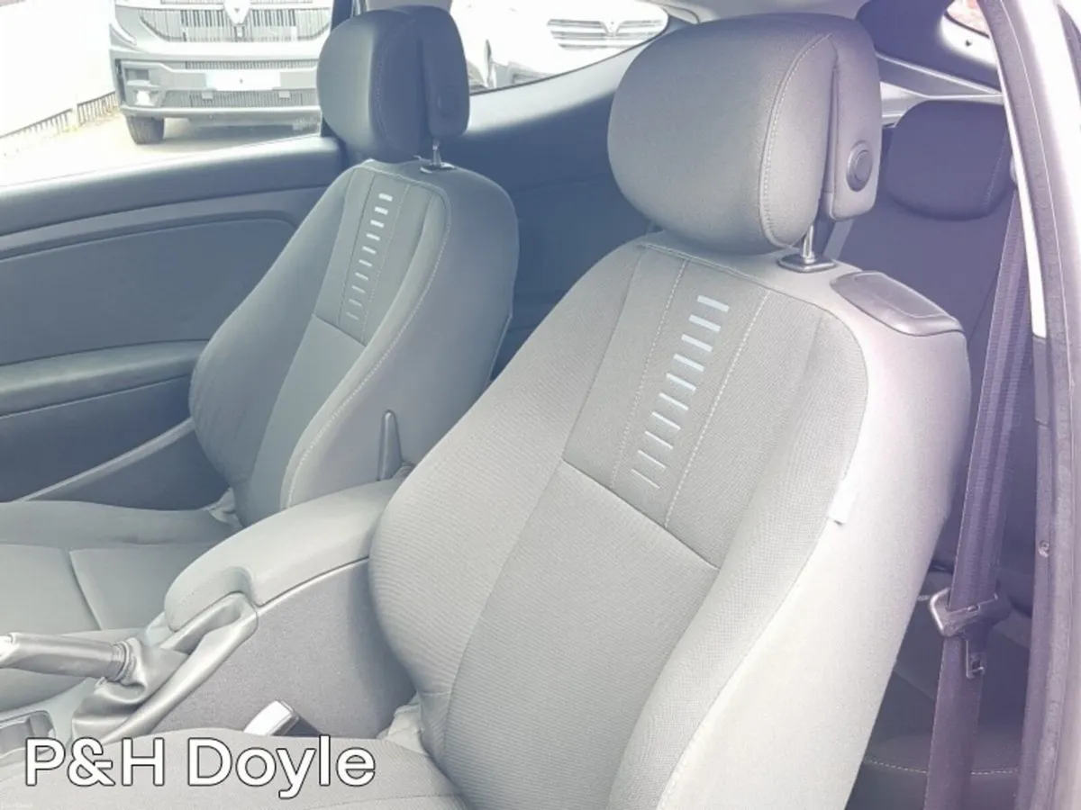 Renault Megane COUPE - Image 4