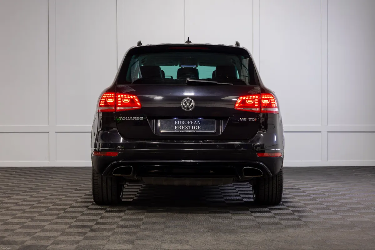 2018 Volkswagen Touareg V6 5 Seat N1 Crewcab - Image 5