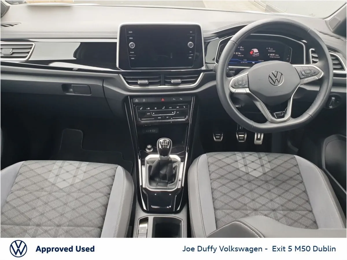 Volkswagen T-Roc R-Line 1.0 TSI 110HP 6 SPEED FWD - Image 2