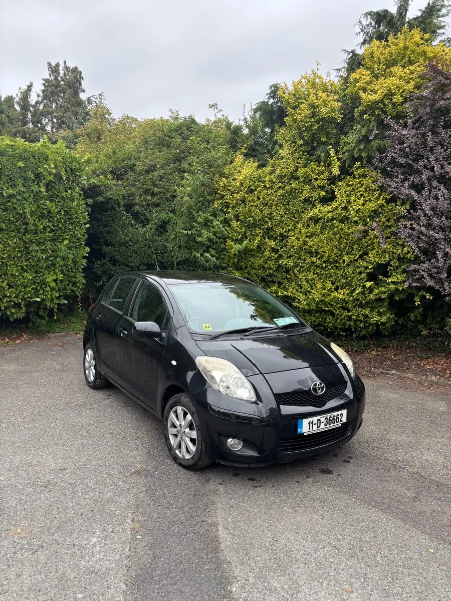 Toyota Yaris 2011 - Image 1