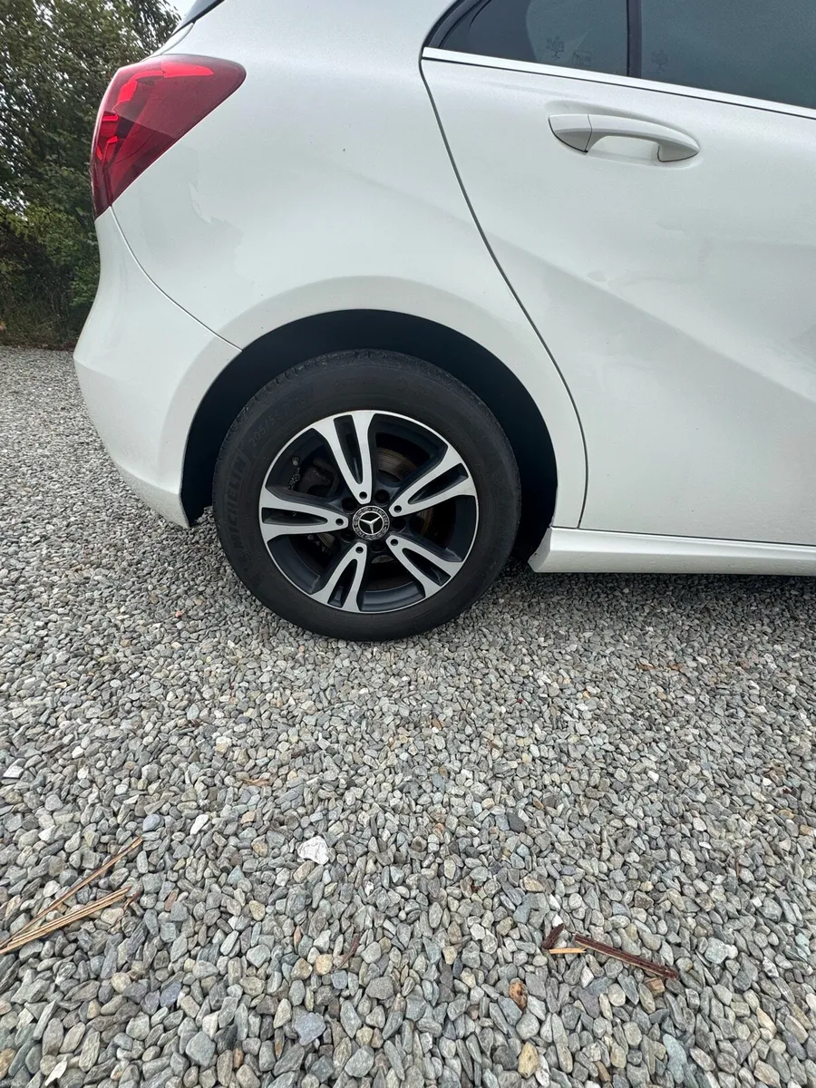 2017 (172) Mercedes-Benz A180d - Image 2
