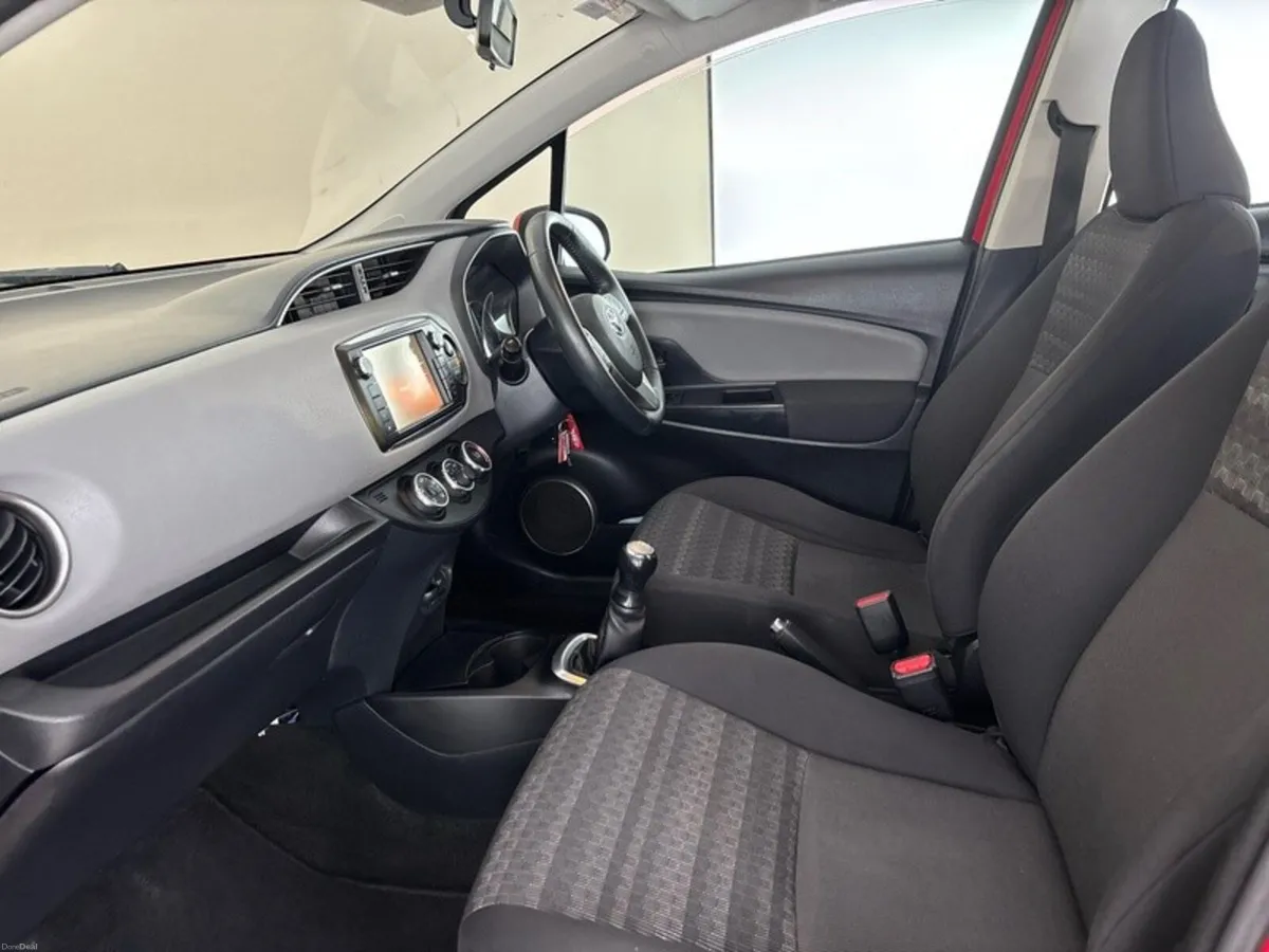 Toyota Yaris 1.0 5DR LUNA - Image 6