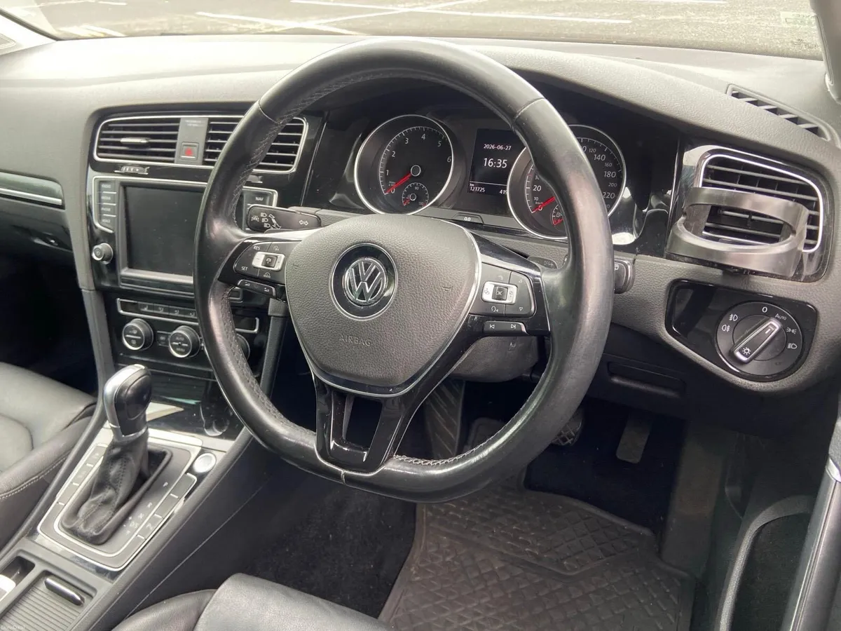 2015 Volkswagen Golf 1.4 TSI Highline Estate Auto - Image 5