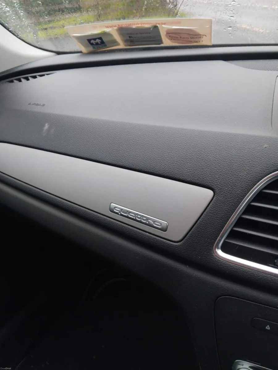 Audi Q3 2015 - Image 3