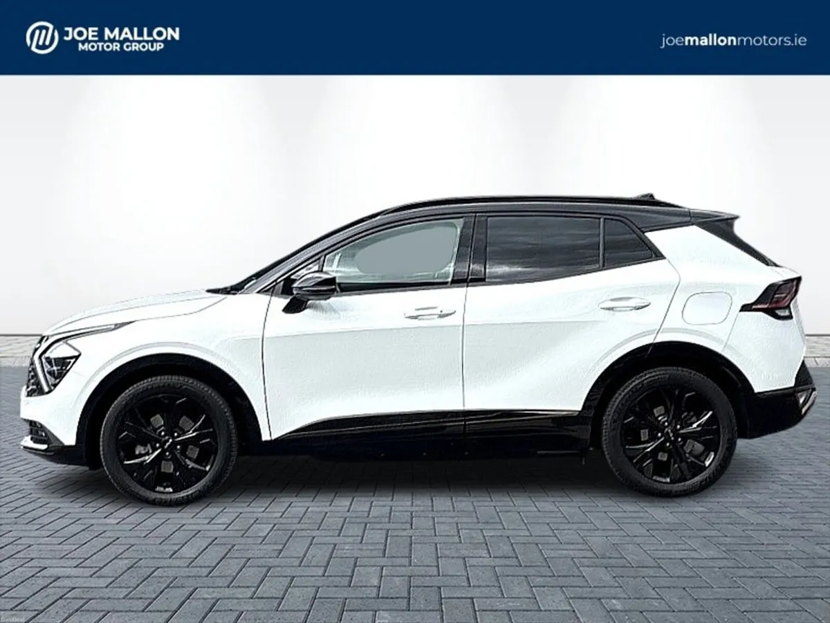 Kia Sportage Anniversary Edition Plug-in Hybrid ** - Image 4