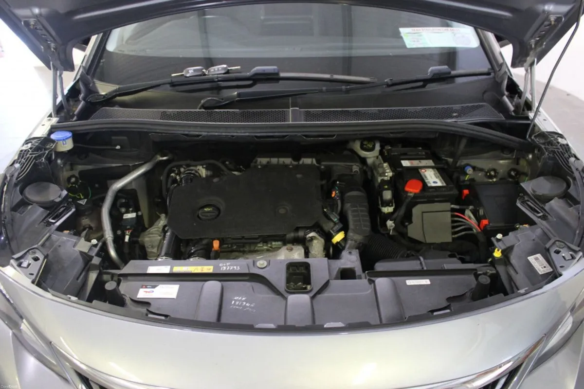 Peugeot 3008 1.5 BlueHDi 130bhp Allure - TENDER 6 - Image 5