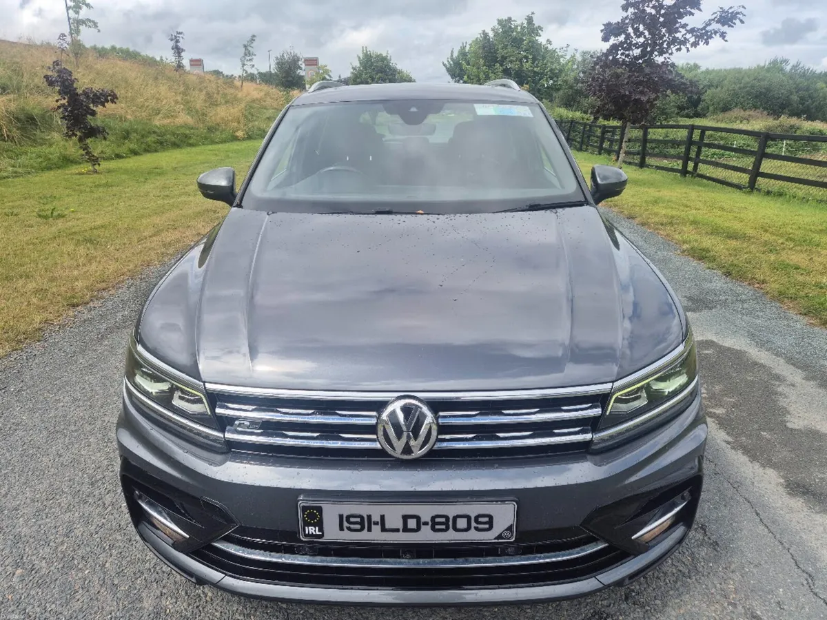 2019 (191) Volkswagen Tiguan R-LINE 150BHP - Image 2