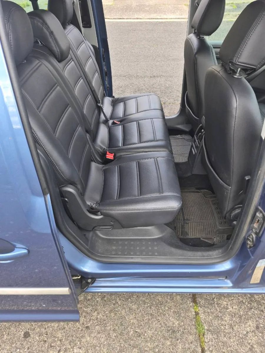 181D JUST PASSED NCT DSG AUTO. 2KEYS 7 SEATER - Image 3