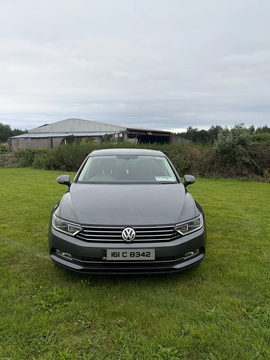 Volkswagen Passat - Image 6