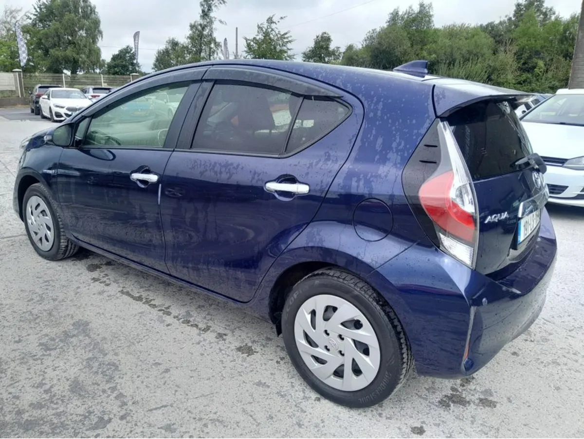 Toyota Aqua 1.5 DAA NHP10 5DR AUTO - Image 5