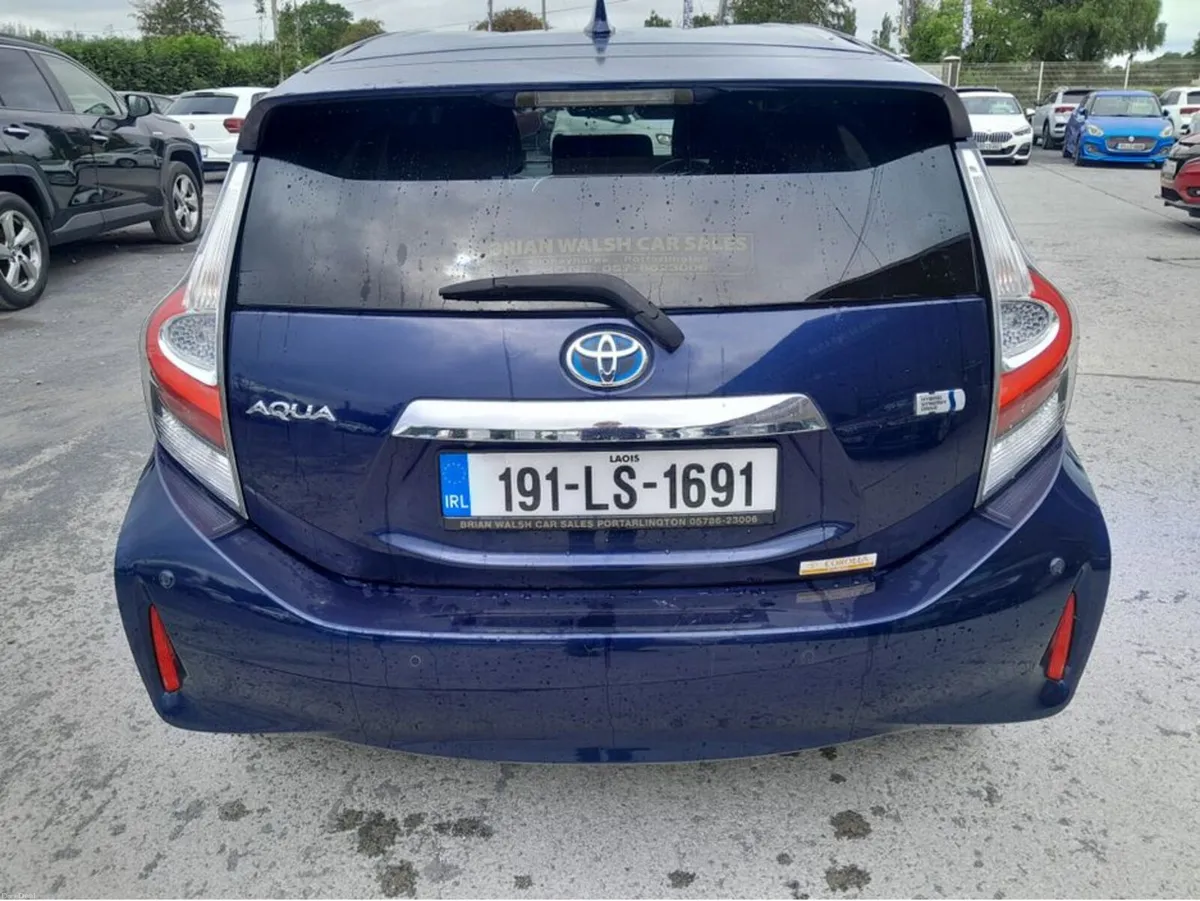 Toyota Aqua 1.5 DAA NHP10 5DR AUTO - Image 4