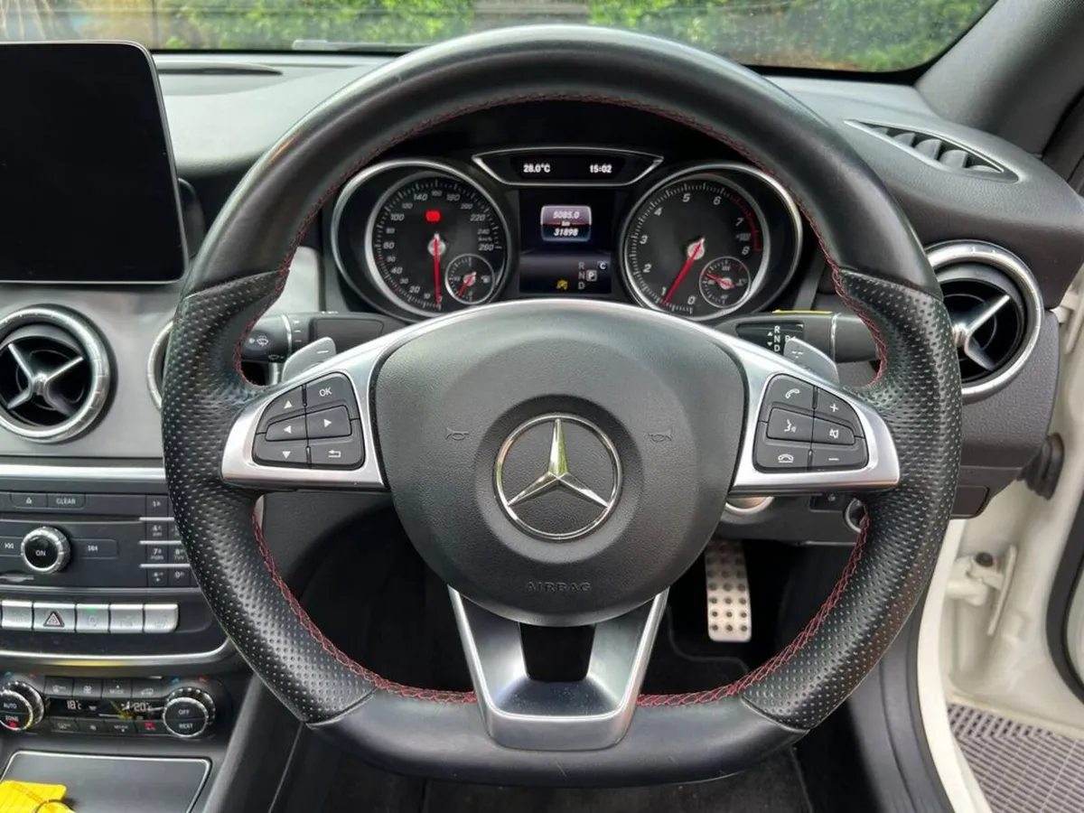 Mercedes-Benz CLA CLA180 AMG-LINE 1.6 AUTO // VERY - Image 5