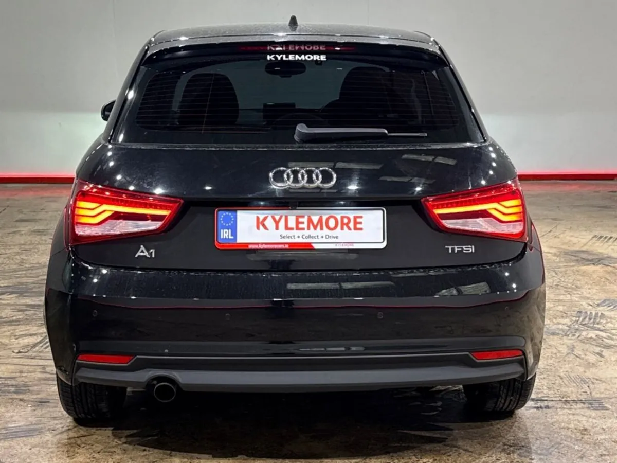 Audi A1 1.0 TFSI AUTOMATIC - FACTORY ALLOYS - REAR - Image 4