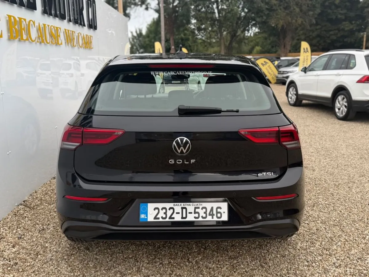 Volkswagen Golf Life 1.0 TSI Mhev 110HP 5 - Image 5