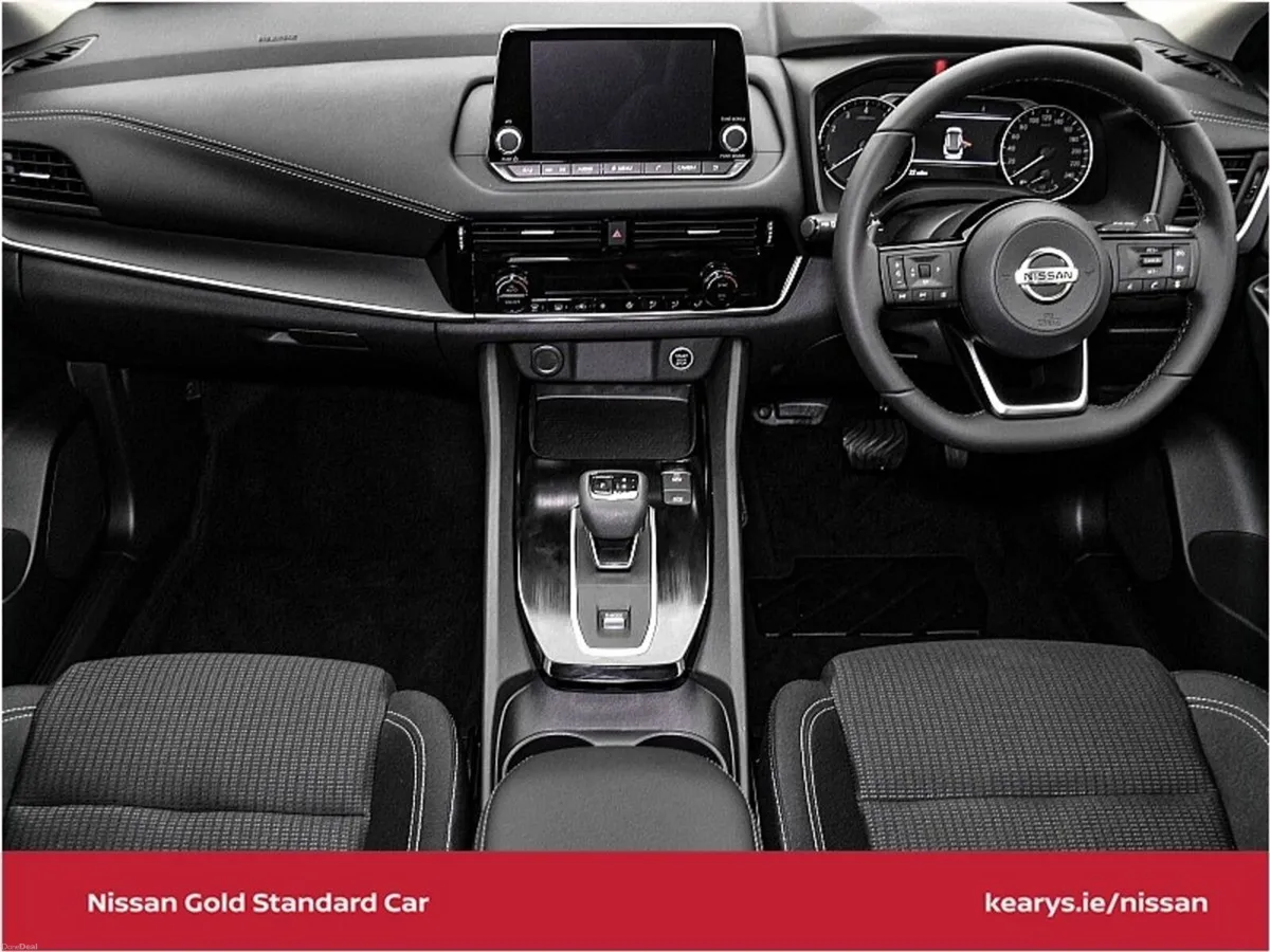 Nissan Qashqai 1.3 PET MILD HYBRID SV PREMIUM AUTO - Image 4