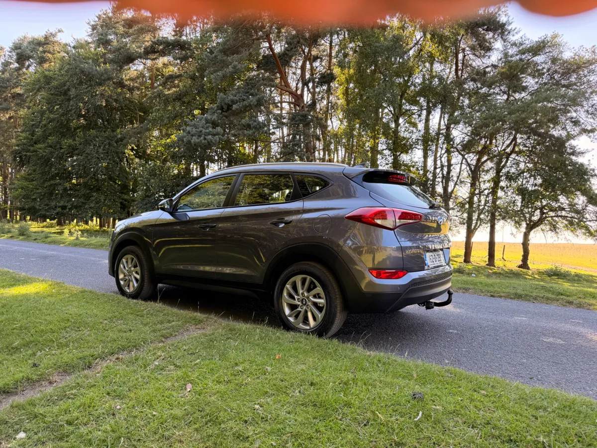Hyundai Tucson 2016 Diesel Low Mileage - Image 5