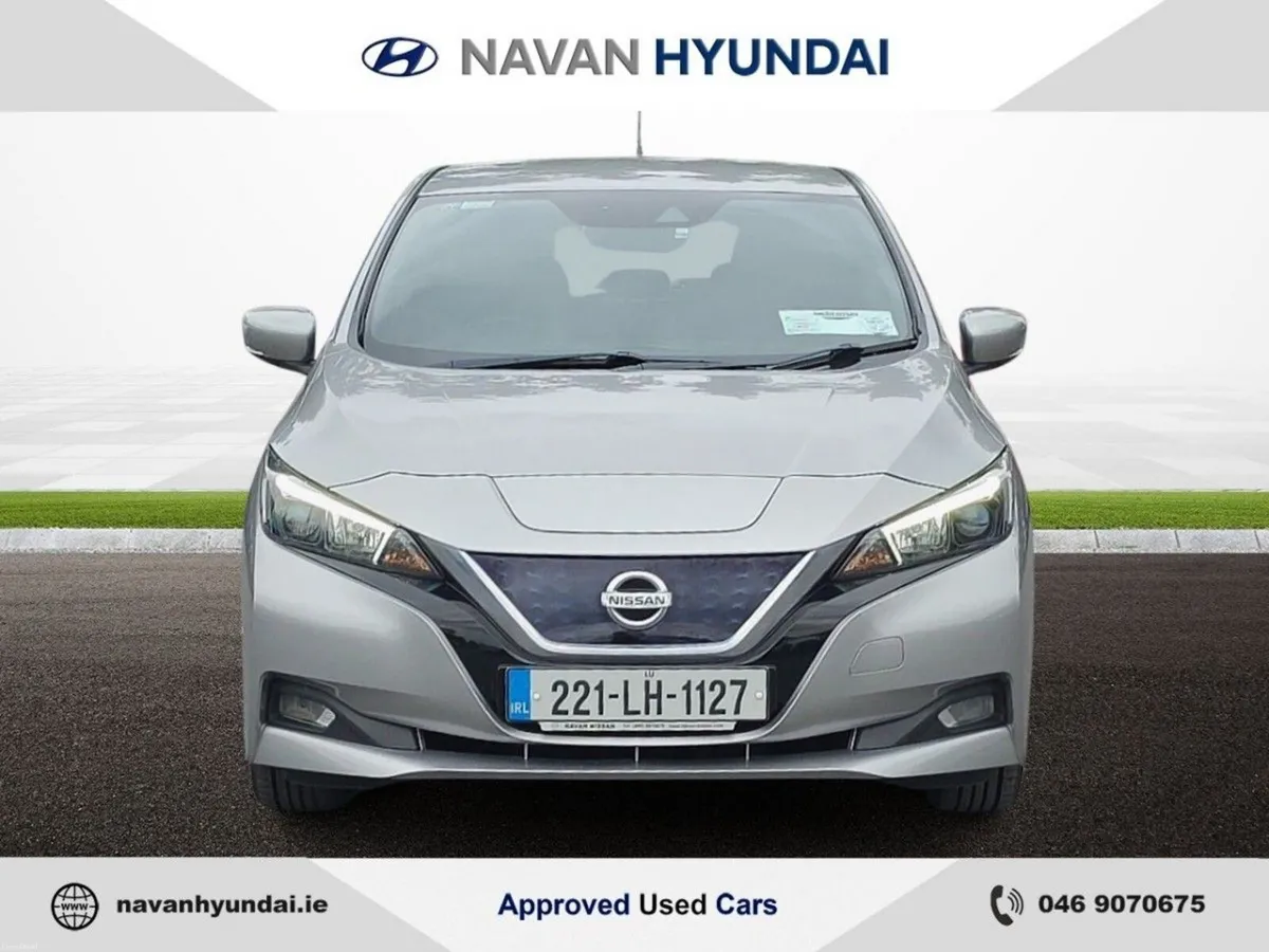 Nissan Leaf SV 40 kWh - Image 2