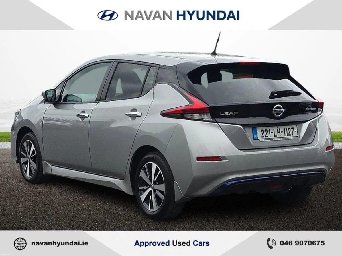 Nissan Leaf SV 40 kWh - Image 6