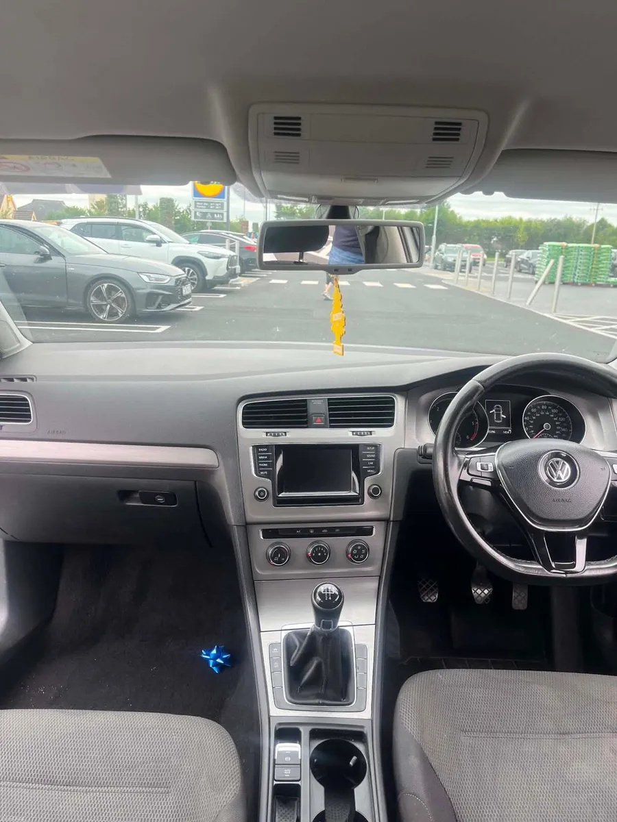 Volkswagen Golf - Image 5