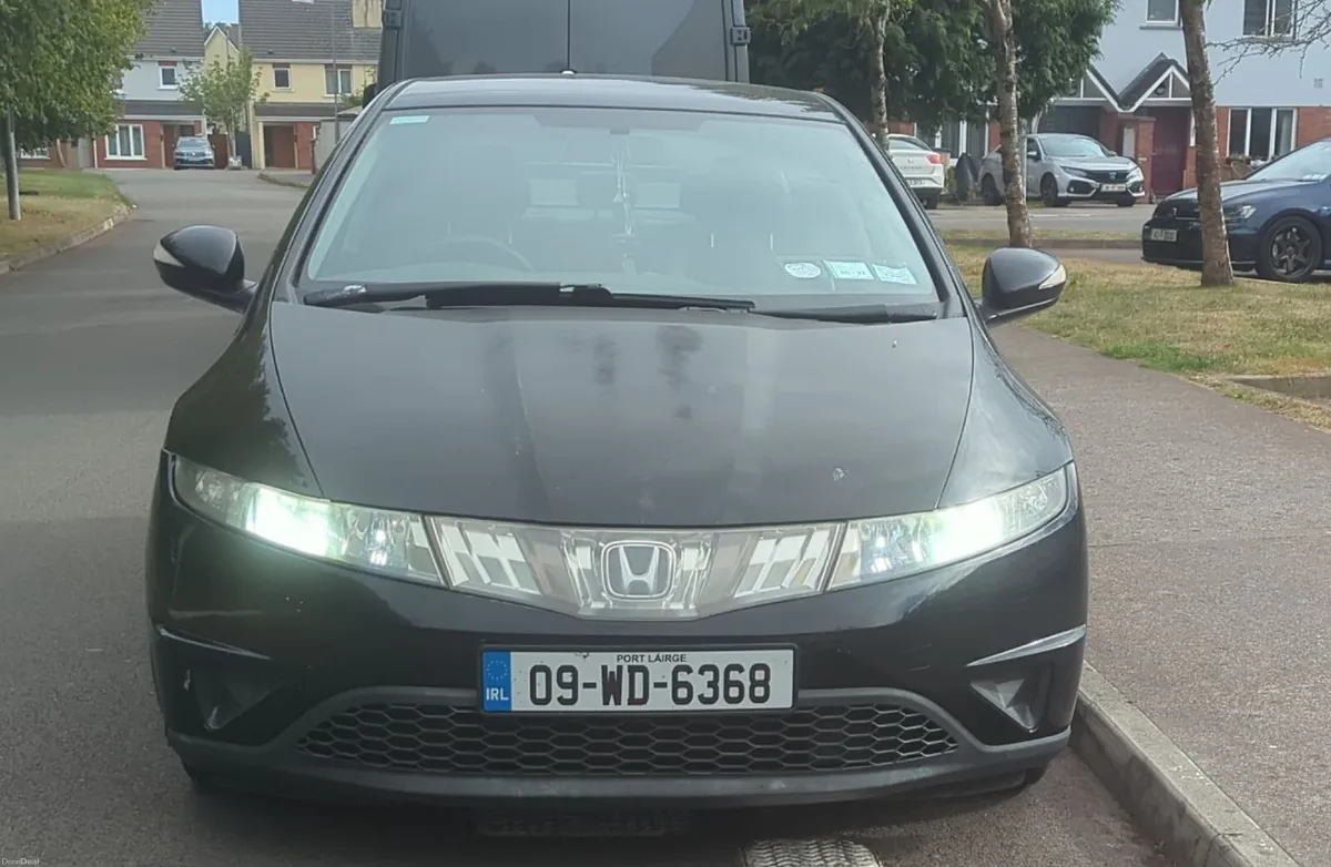Honda Civic 2009 - Image 1