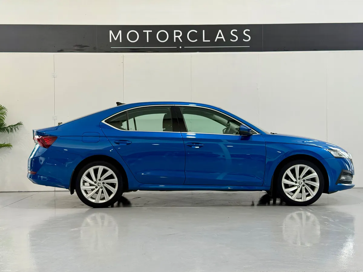2023 Skoda Octavia 2.0 Diesel Style Automatic DSG - Image 4