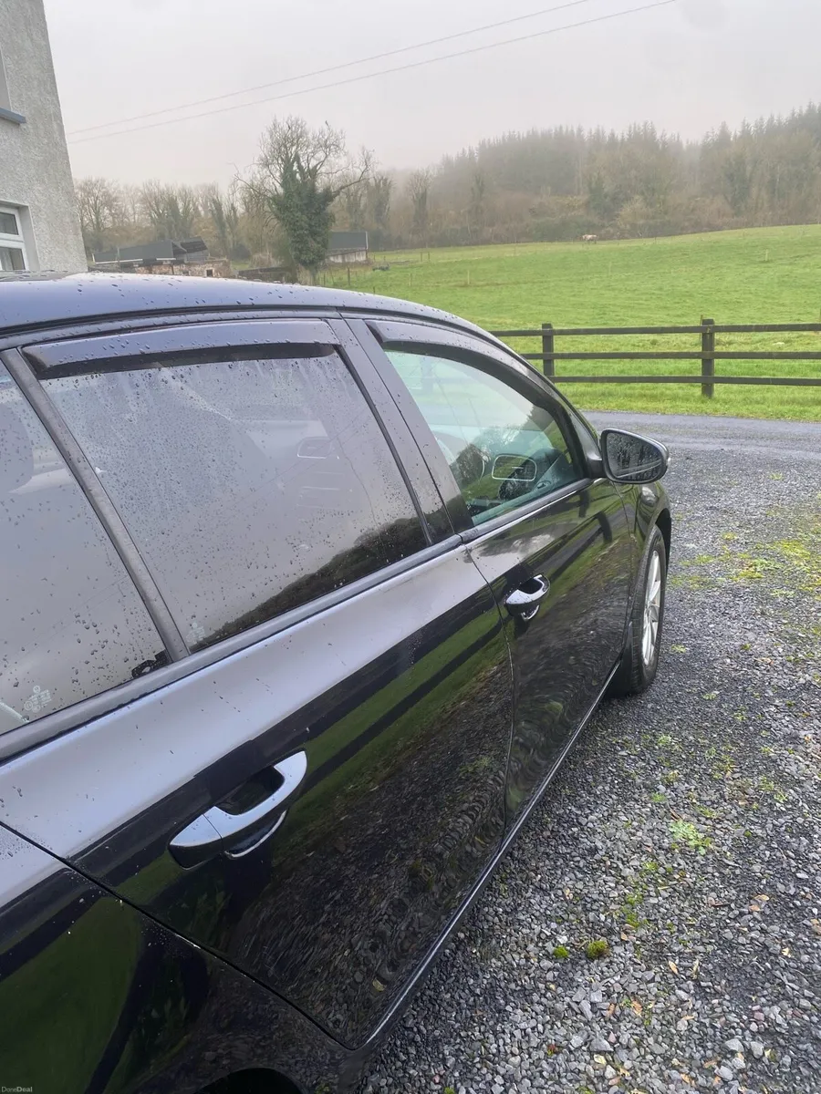 Volkswagen Golf - Image 3
