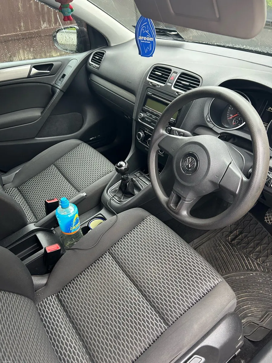 Volkswagen Golf - Image 6
