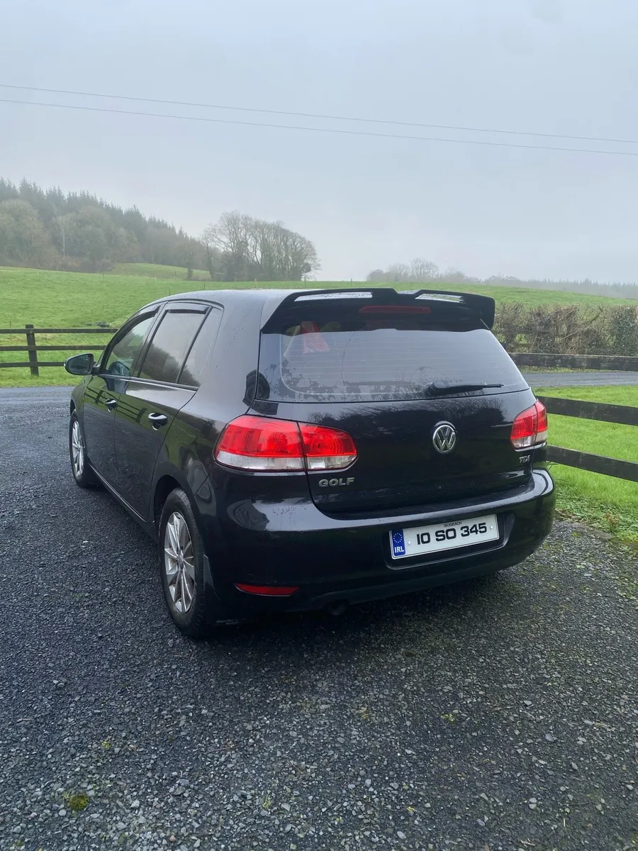 Volkswagen Golf - Image 4