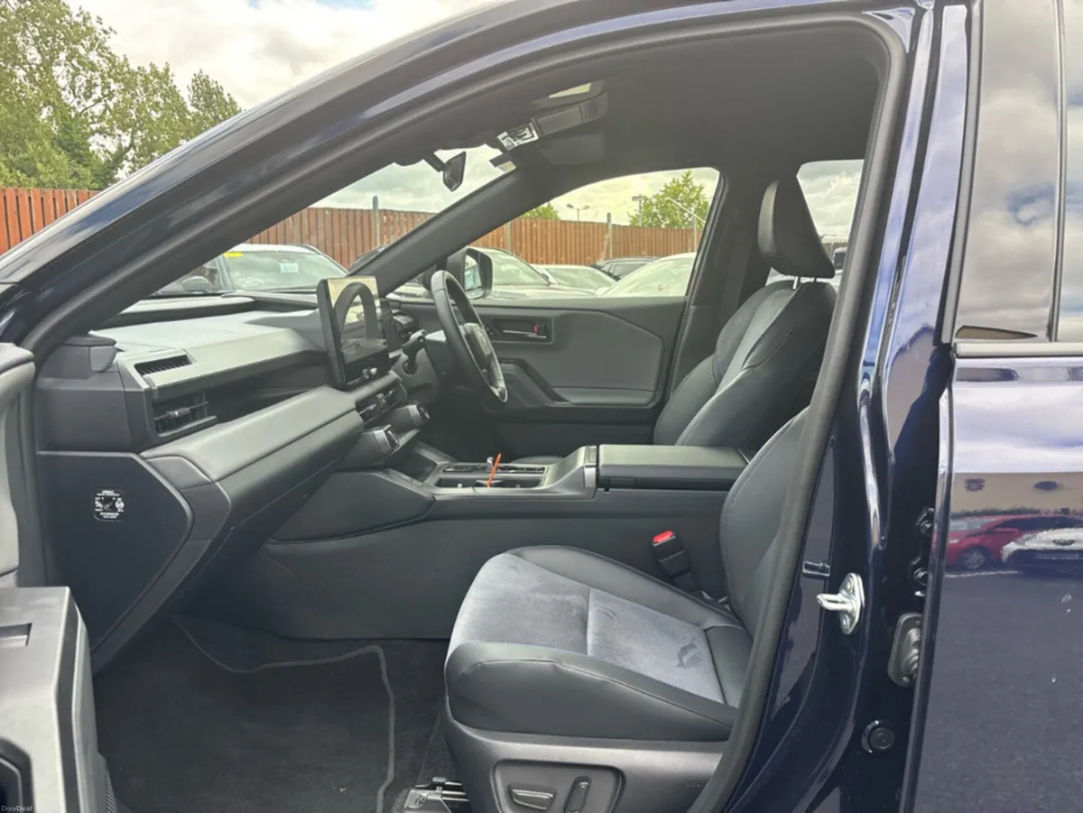 Toyota RAV4 HEV SPORT L.EDITION 4DR - Image 6