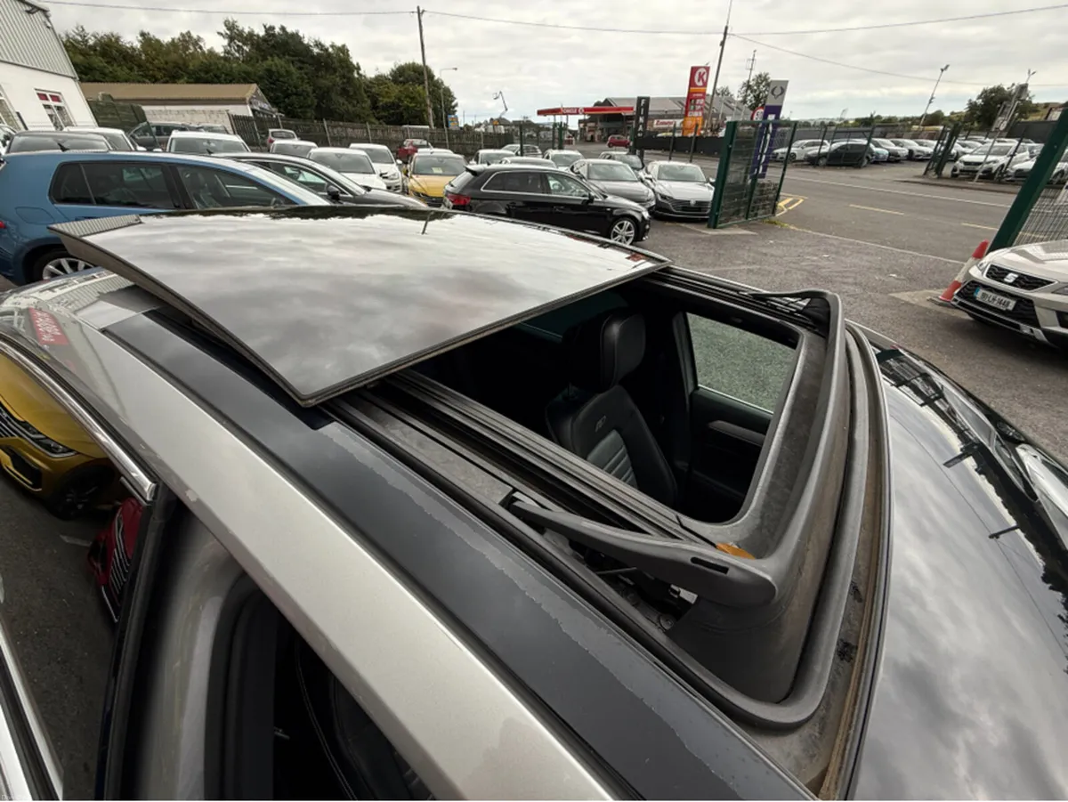 Volkswagen Passat R-LINE SUNROOF 2.0 R-LINE EDITIO - Image 4