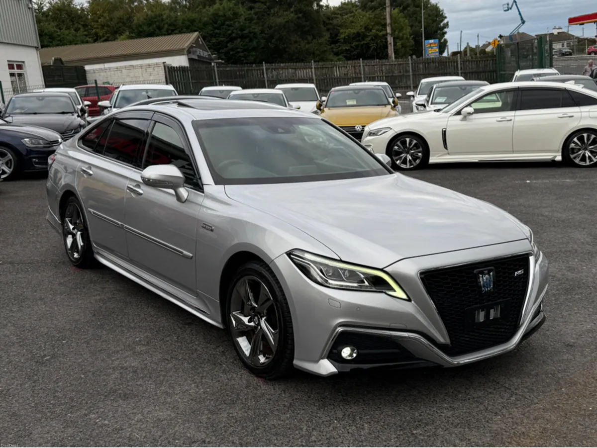 Toyota Crown 3.5 RS HYBRID  - FULL LEATHER ELECTRI - Image 4