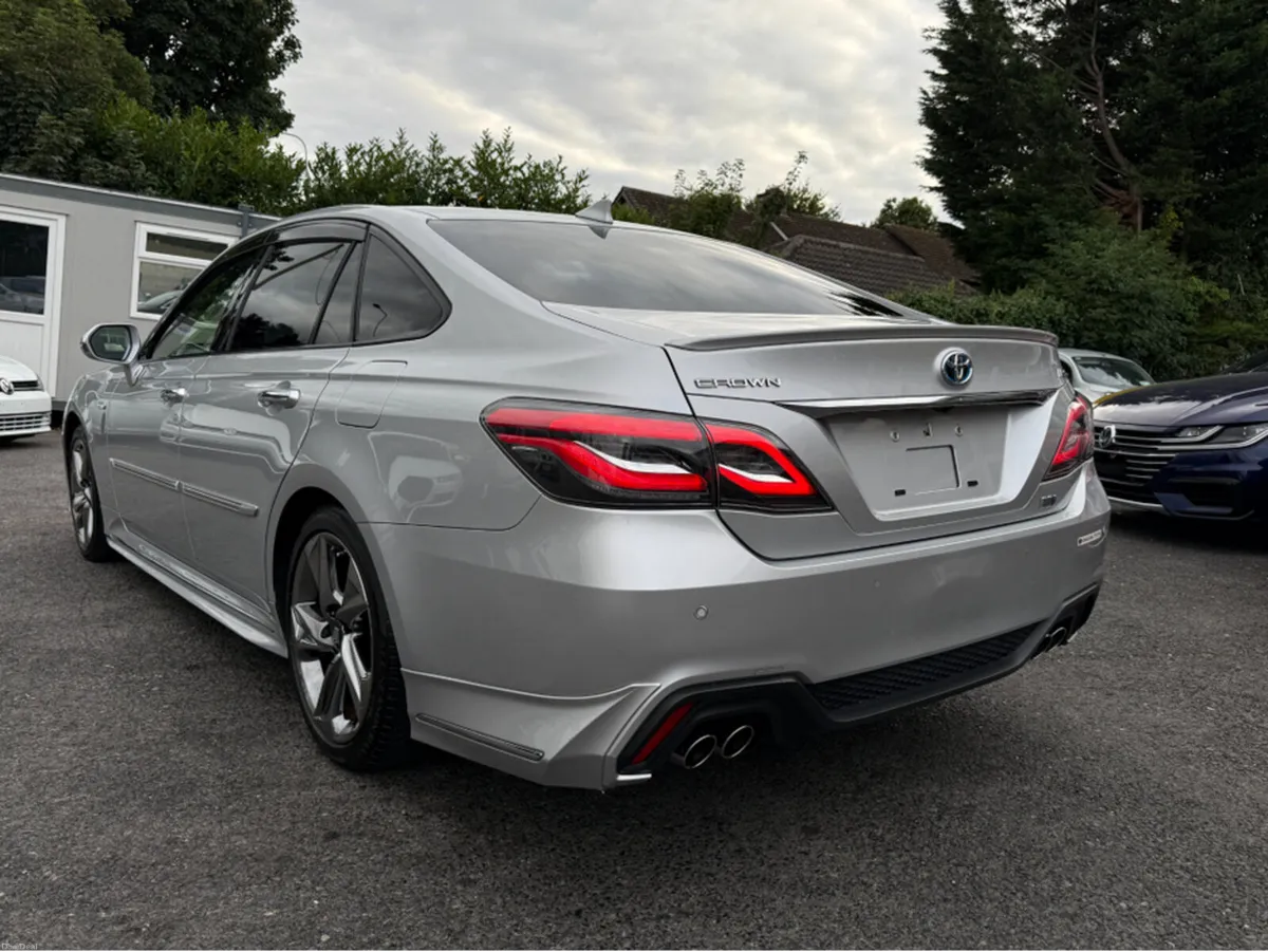 Toyota Crown 3.5 RS HYBRID  - FULL LEATHER ELECTRI - Image 6