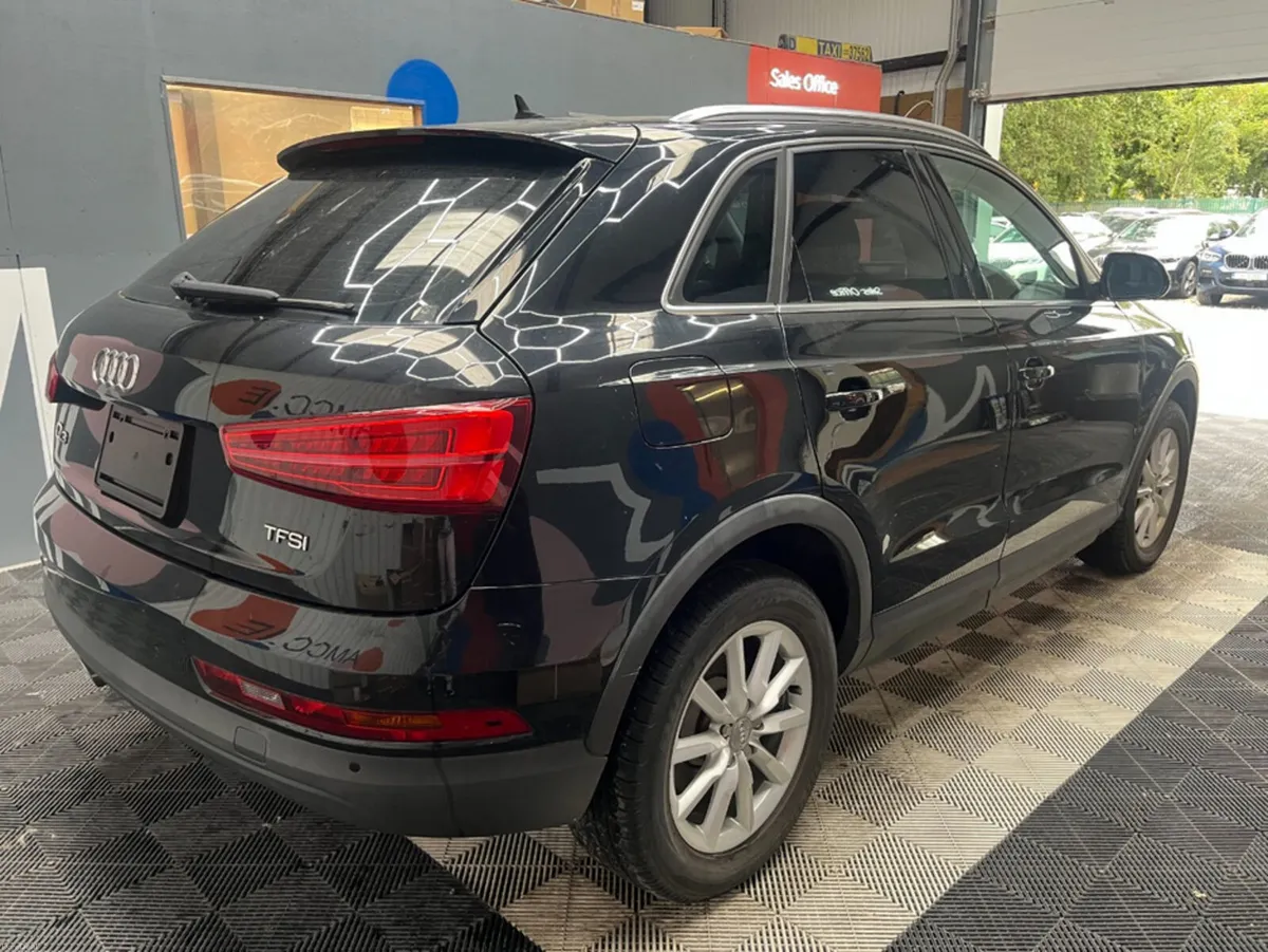 Audi Q3 2016 AUDI Q3 1.4TFSI 63KM AUTOMATIC/ PARKI - Image 3