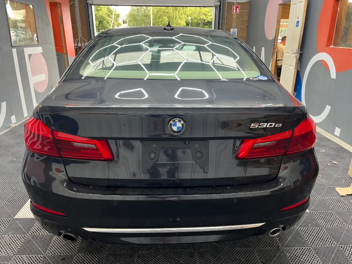 BMW 3-Series 2017 BMW 330E iM SPOILER IPAF 2.0 AUT - Image 5