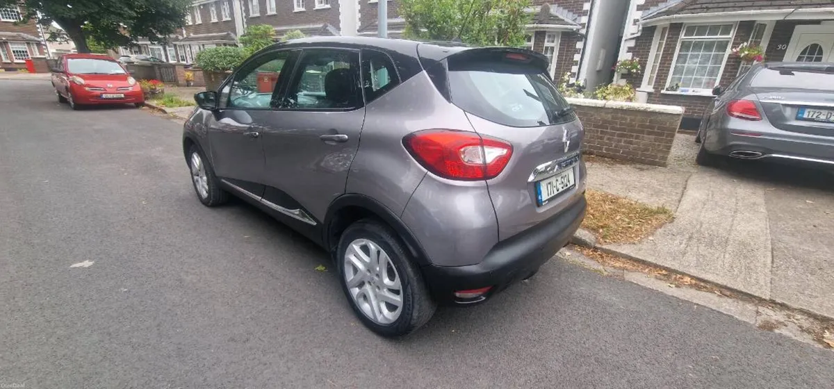 Renault Captur 1.5 DCI low mile - Image 2