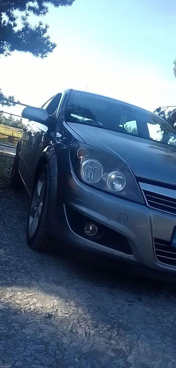 Vauxhall Astra 2008 - Image 1