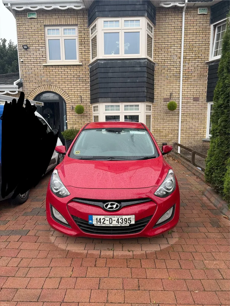 Hyundai i30 low kms - Image 1
