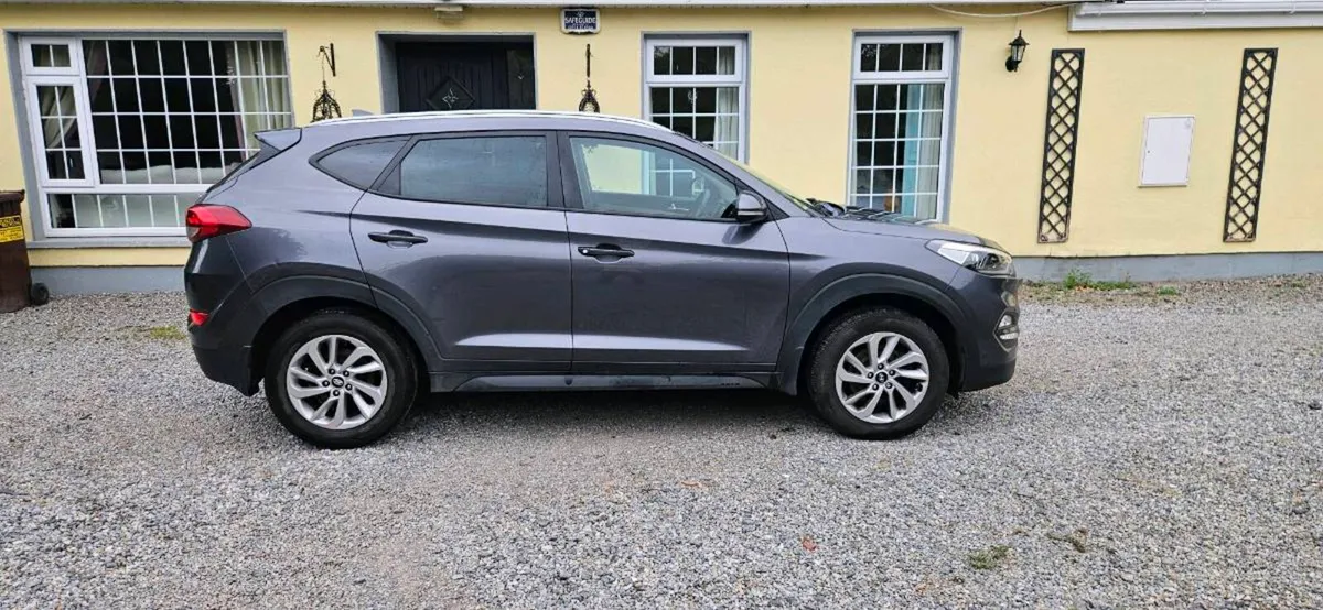 Hyundai Tucson (Executive Model) - Image 3