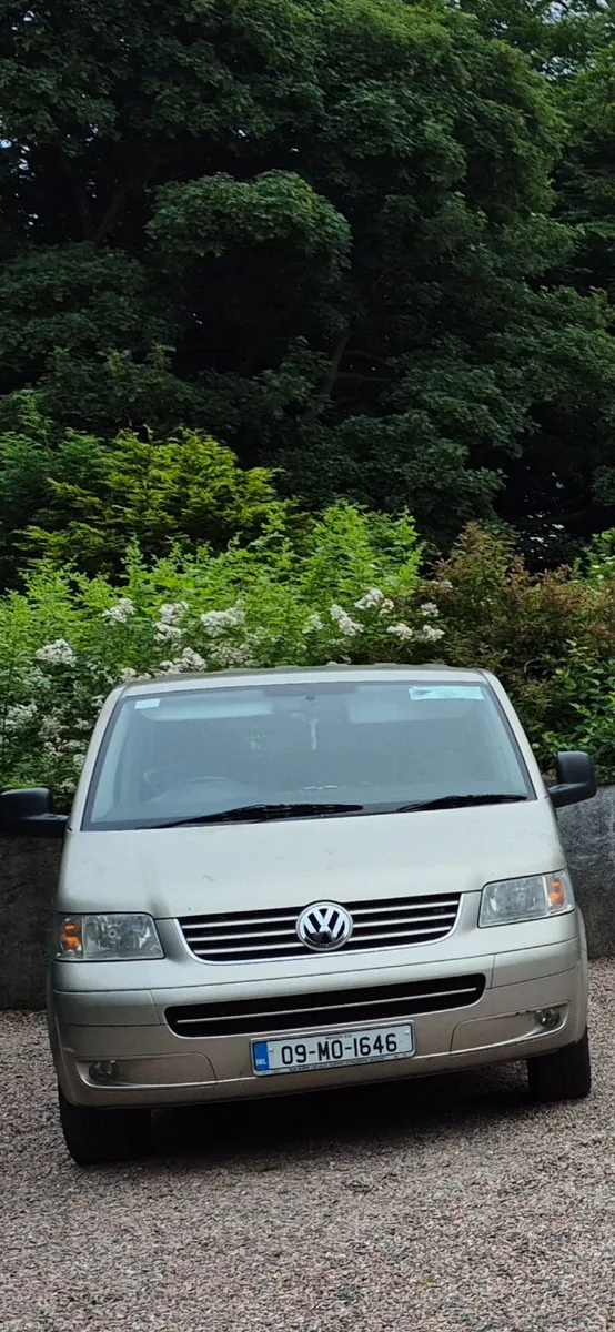 Volkswagen Shuttle 2009 - Image 1