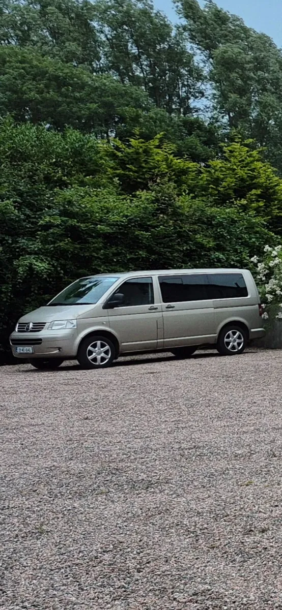 Volkswagen Shuttle 2009 - Image 2