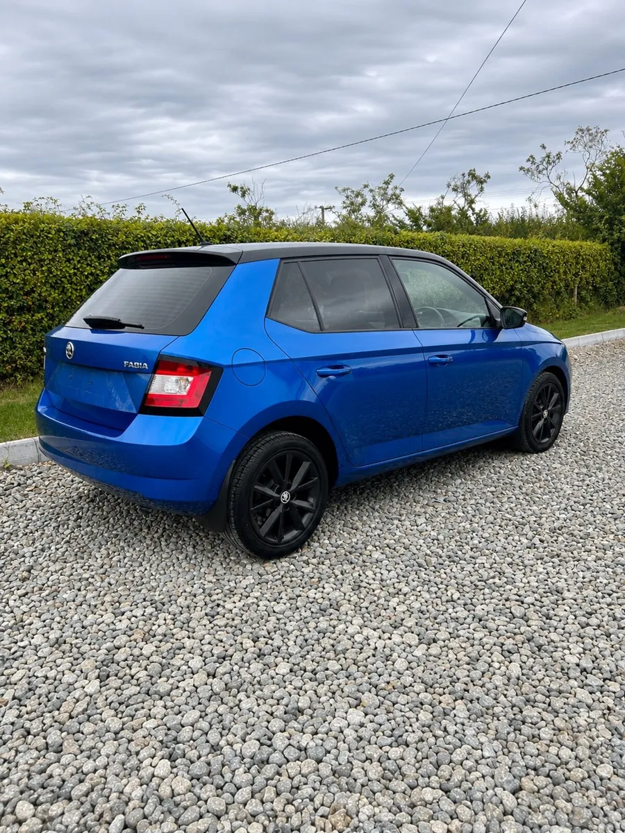 2016 Skoda fabia 1.2tsi - Image 3