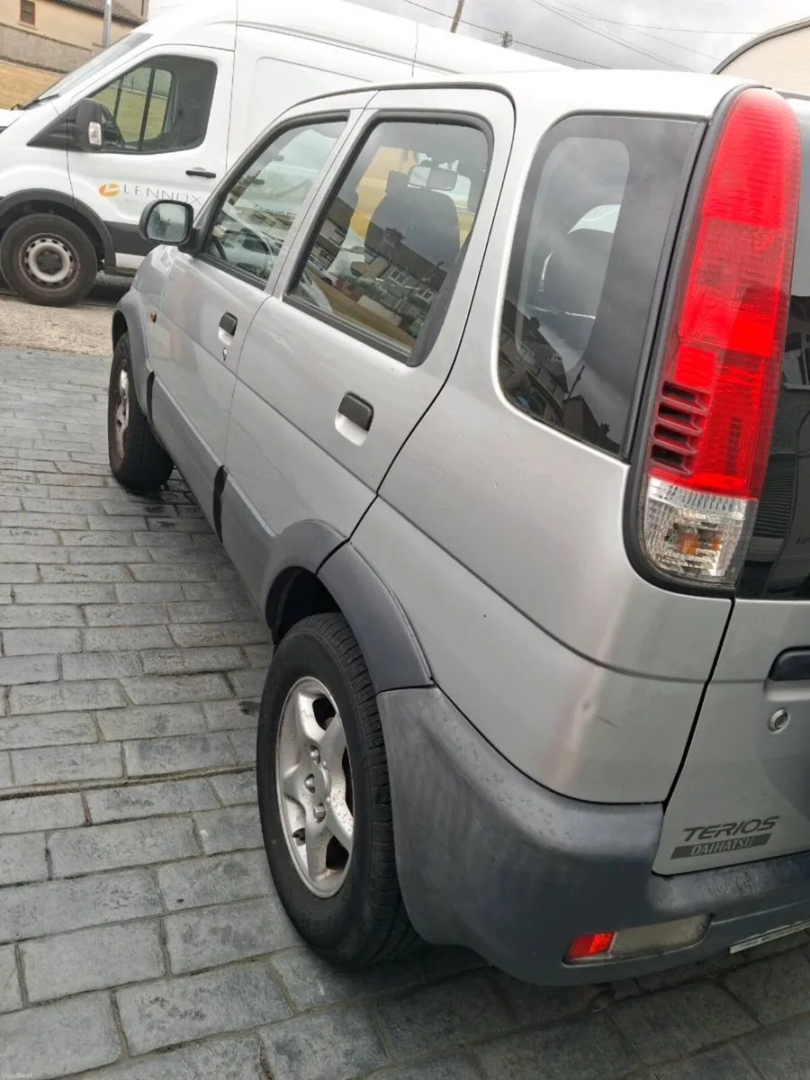 Daihatsu terios - Image 4