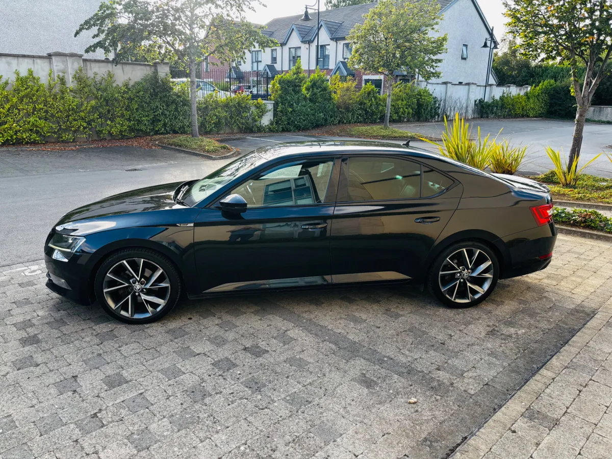 182 SKODA SUPERB 2.0 TDI SPORTLINE DSG AUTOMATIC - Image 3