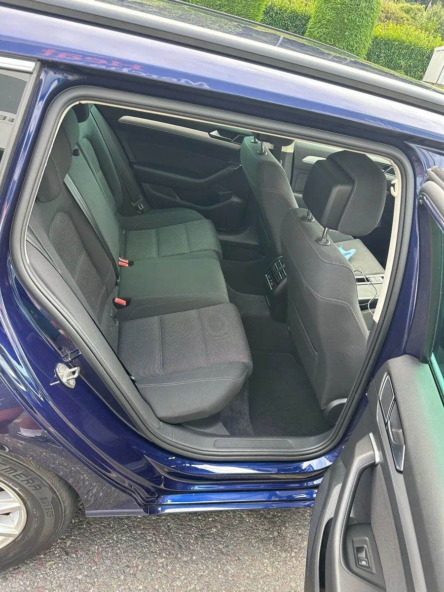 VW Passat - Image 6