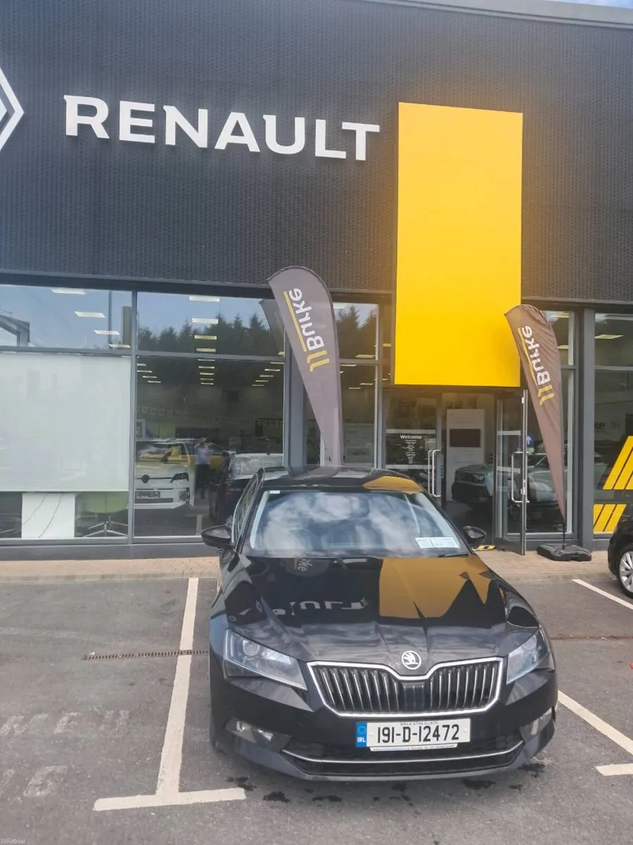 Skoda Superb 2019 - Image 1