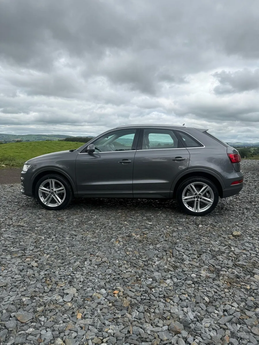Audi Q3 - Image 4