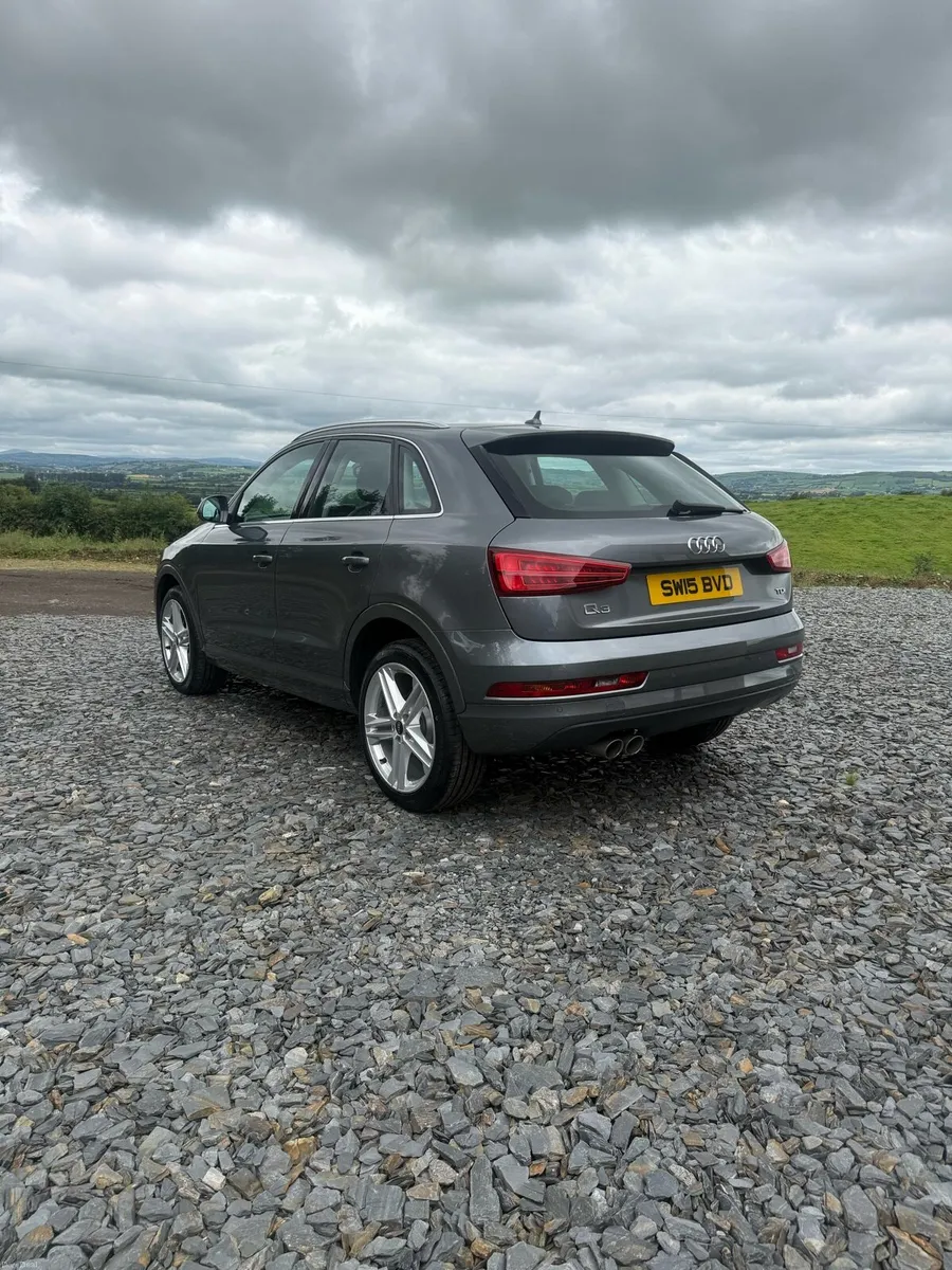 Audi Q3 - Image 6