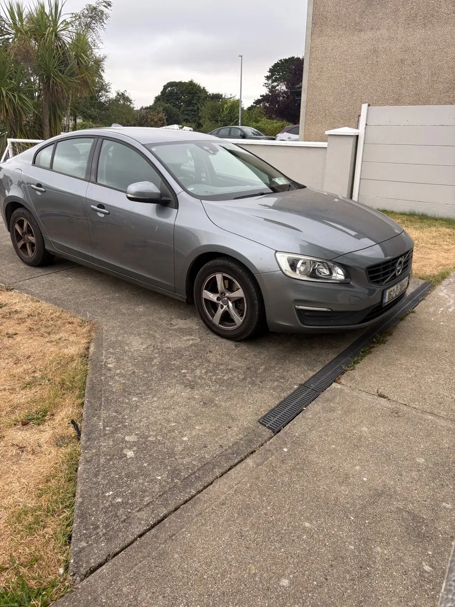 Volvo S60 2016 - Image 2