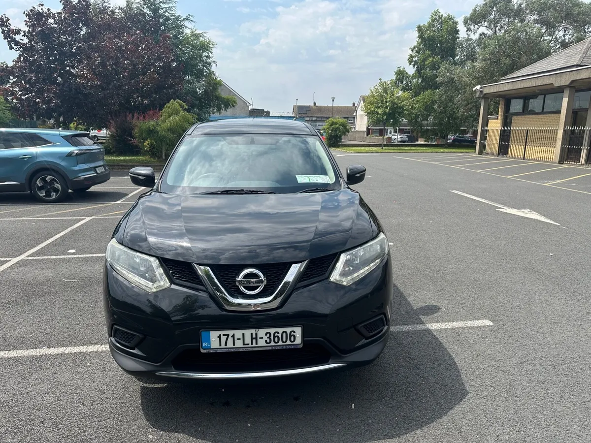 Nissan X-Trail 2017 , 7-Seater - Image 1